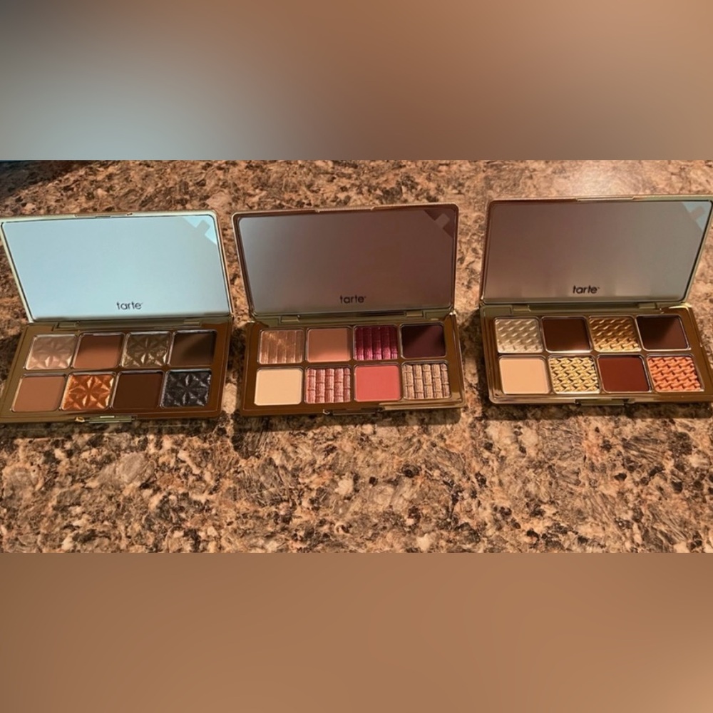Tarte Luxe Gold Eyeshadow Collection - Picture 7 of 10